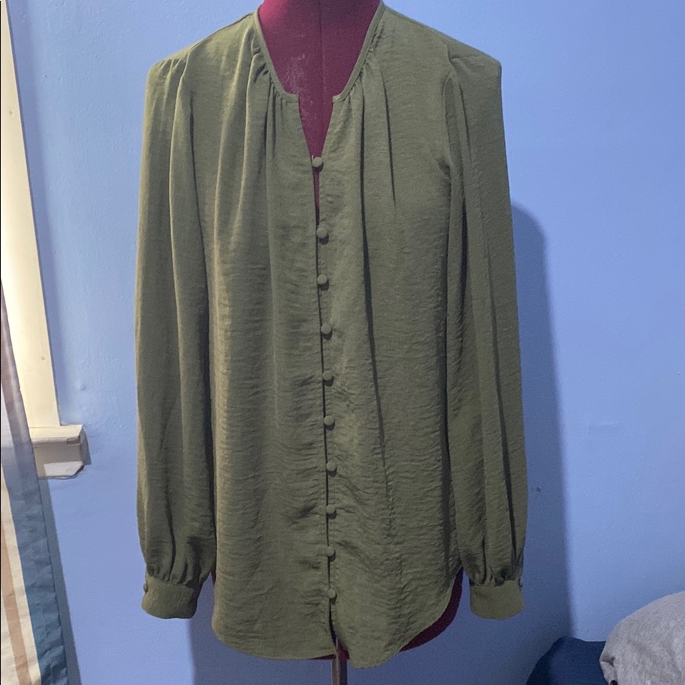 🔮 5 for $20 🔮 Nine West green button down